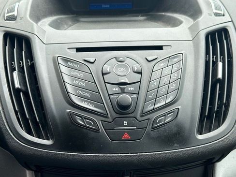 Used 2016 Ford Escape SE FWD image 21