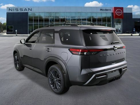 New 2026 Nissan Pathfinder SL FWD image 3
