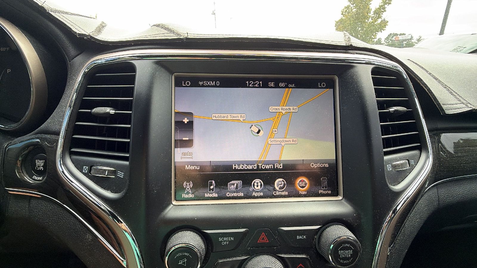 Used 2014 Jeep Grand Cherokee Overland w/ Advanced Technology Group RWD image 34