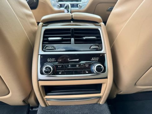 Used 2016 BMW 750i xDrive AWD/4WD image 43