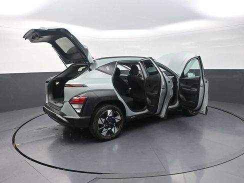 Used 2024 Hyundai Kona SEL FWD image 35