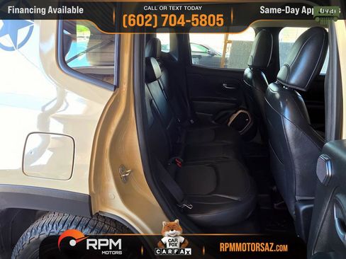 Used 2017 Jeep Renegade Trailhawk AWD/4WD image 11