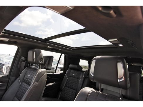 Certified 2023 Cadillac Escalade Sport Platinum RWD image 29