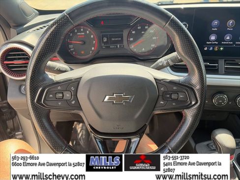 Used 2024 Chevrolet Trax RS FWD image 11
