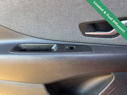 Used 2022 Hyundai Elantra Limited image 14