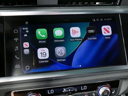 Used 2025 Audi Q3 2.0T Premium w/ Convenience Package image 14