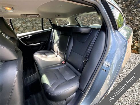 Used 2016 Volvo V60 T5 Platinum AWD/4WD image 24
