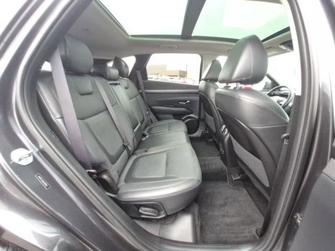 Used 2022 Hyundai Tucson Limited image 18