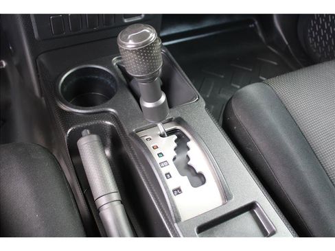 Used 2012 Toyota FJ Cruiser 4WD w/ Convenience Pkg image 29