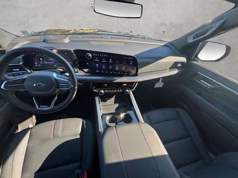 Used 2025 Chevrolet Tahoe RST w/ Comfort Package image 3