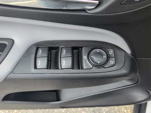 Used 2024 Chevrolet Equinox LS FWD image 16