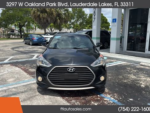 Used 2016 Hyundai Veloster Turbo FWD image 4
