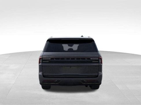 New 2026 Lincoln Navigator L Reserve AWD/4WD image 34
