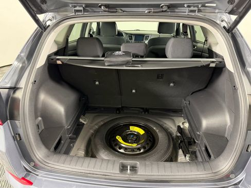 Used 2018 Hyundai Tucson Value w/ Cargo Package image 16