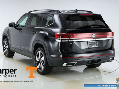 Used 2024 Volkswagen Atlas SE w/ Panoramic Sunroof Package image 7