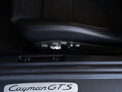 Used 2021 Porsche 718 Cayman GTS RWD image 38