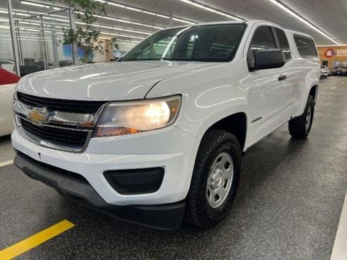 Used 2018 Chevrolet Colorado W/T w/ WT Convenience Package AWD/4WD image 1