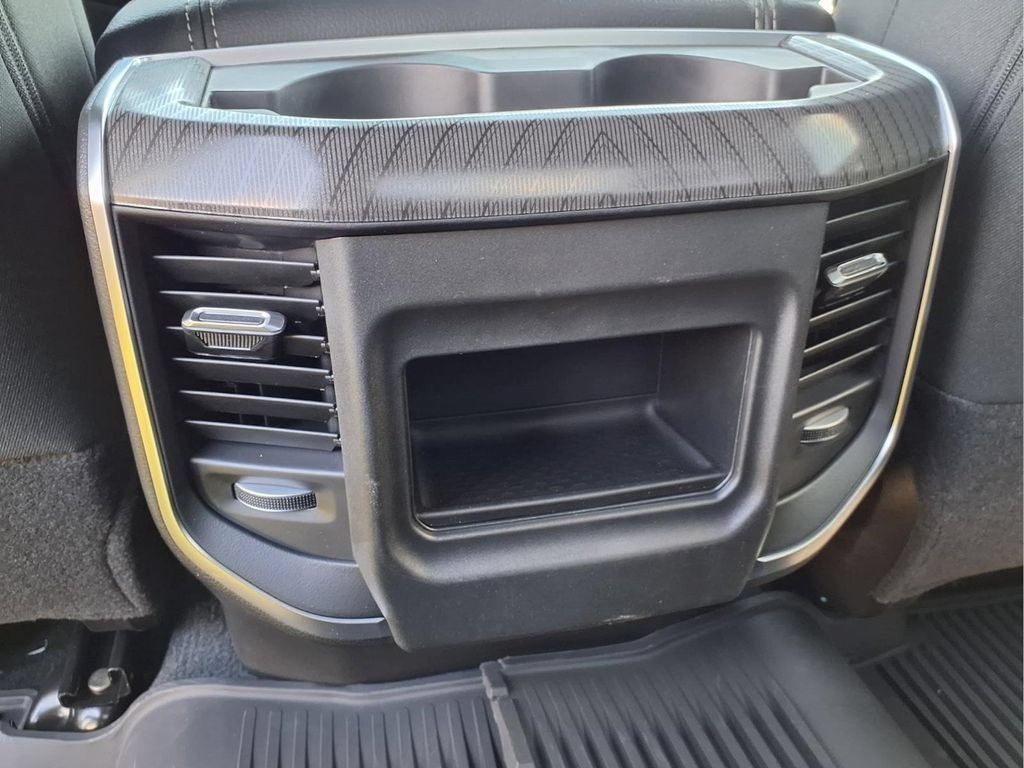 New 2026 RAM 2500 Big Horn AWD/4WD image 12