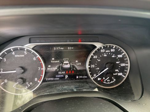 Certified 2022 Nissan Rogue SV image 13