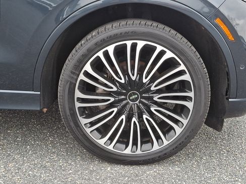 Certified 2023 Lincoln Aviator Black Label AWD/4WD image 9