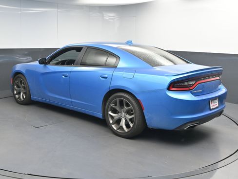 Used 2015 Dodge Charger SXT image 6