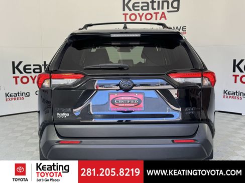 Certified 2022 Toyota RAV4 XLE Premium image 7