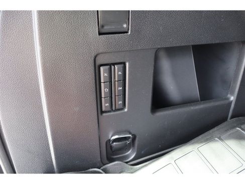 Used 2018 Ford Expedition Limited w/ Equipment Group 301A AWD/4WD image 54