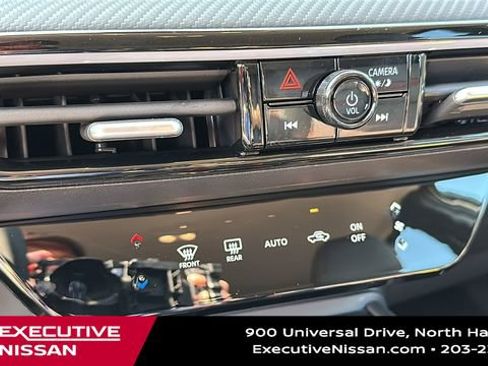 Used 2025 Nissan Kicks SR image 17