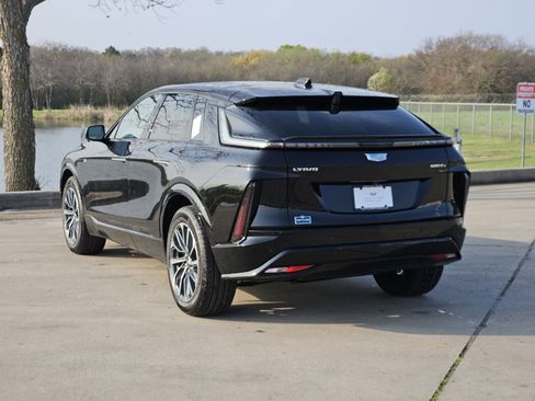 New 2026 Cadillac Lyriq Sport w/ LPO, Floor Liner Package AWD/4WD image 4