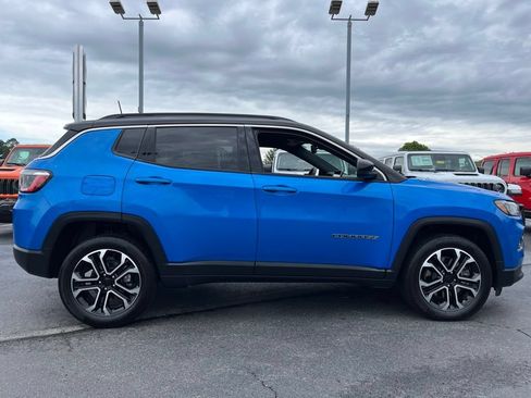 Used 2023 Jeep Compass Limited AWD/4WD image 11