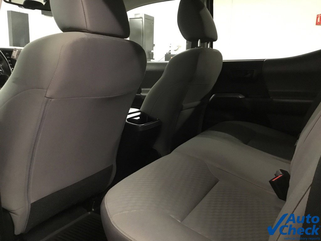 Used 2021 Toyota Tacoma SR5 AWD/4WD image 33