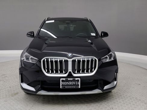 Used 2026 BMW X1 xDrive28i w/ Convenience Package AWD/4WD image 2