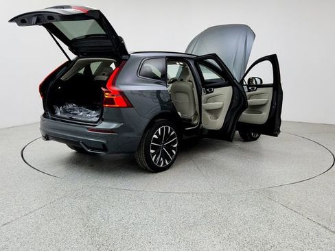 New 2026 Volvo XC60 B5 Ultra w/ Climate Package image 11