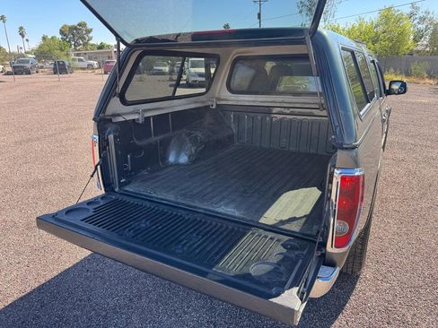 Used 2011 Chevrolet Colorado LT image 40