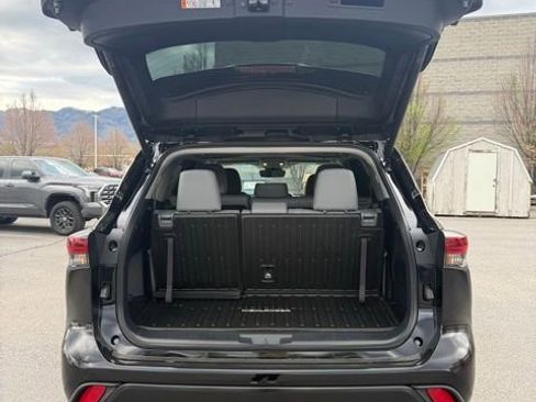 New 2026 Toyota Highlander XLE AWD/4WD image 10