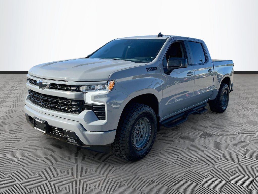 Used 2025 Chevrolet Silverado 1500 RST AWD/4WD image 3