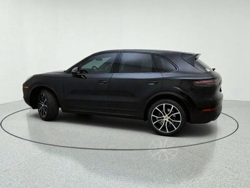 Used 2021 Porsche Cayenne AWD/4WD image 13