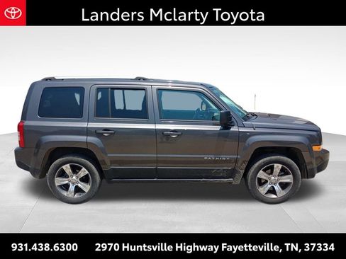Used 2017 Jeep Patriot High Altitude AWD/4WD image 4