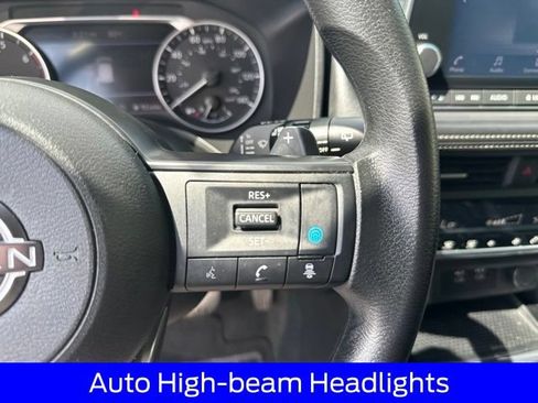 Used 2024 Nissan Rogue SV AWD/4WD image 22