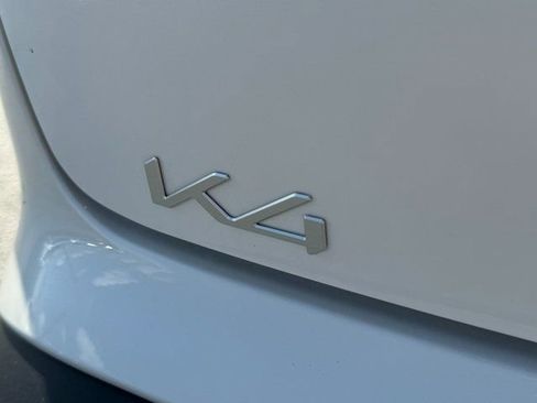 New 2025 Kia K4 LXS image 8