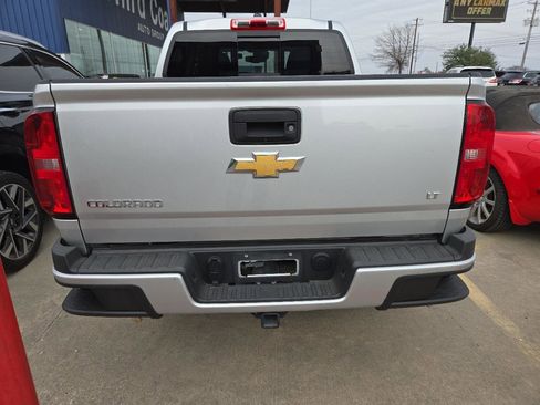 Used 2017 Chevrolet Colorado LT w/ LT Convenience Package image 6