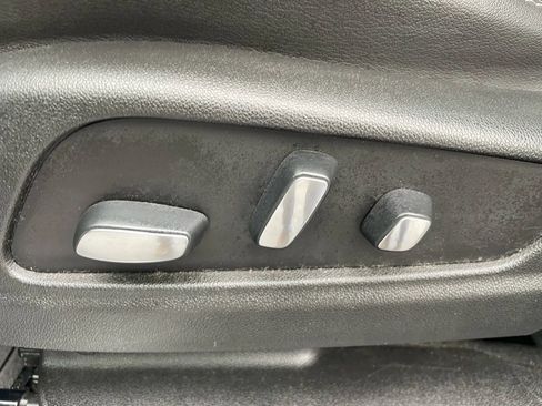 Used 2020 Cadillac XT5 Premium Luxury w/ LPO, Floor Liner Package image 12