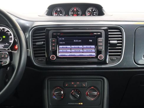 Used 2014 Volkswagen Beetle R-Line FWD image 19