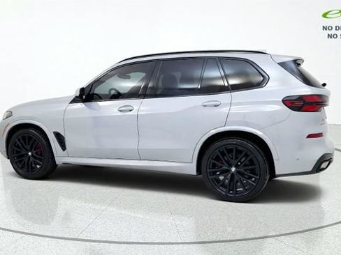 Used 2025 BMW X5 xDrive40i w/ M Sport Package AWD/4WD image 5