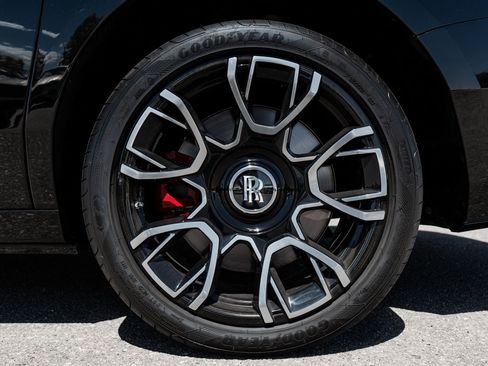 Used 2022 Rolls-Royce Ghost Black Badge AWD/4WD image 7