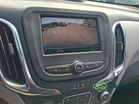 Used 2024 Chevrolet Equinox LT FWD image 18