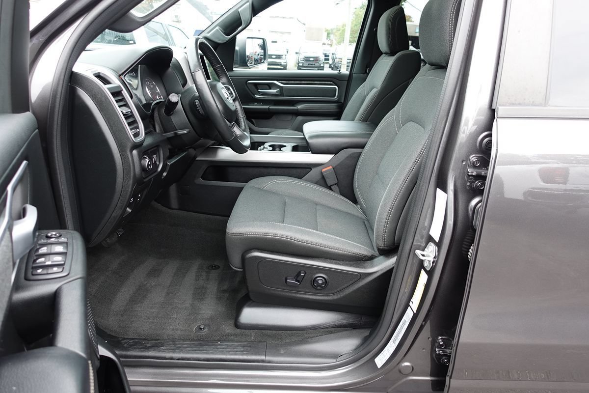 Used 2020 RAM 1500 Big Horn AWD/4WD image 17