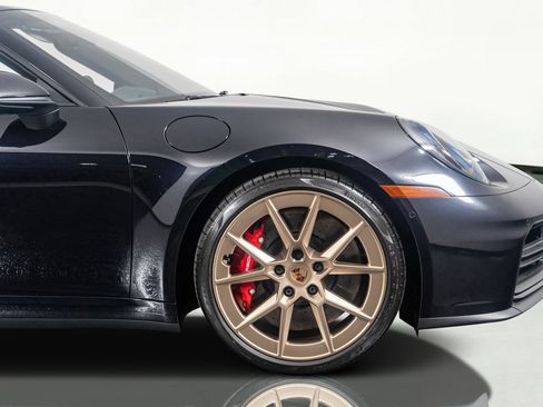Used 2025 Porsche 911 Carrera S image 7