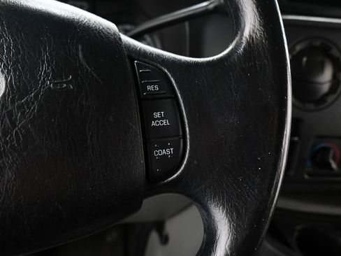 Used 2012 Ford E-150 and Econoline 150 w/ Premium Van Group image 19