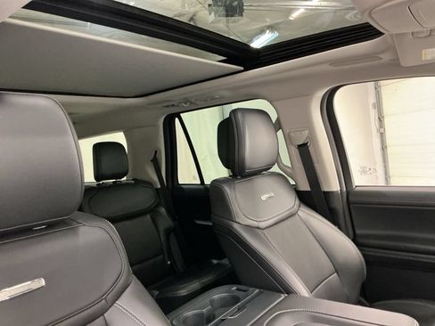 New 2027 Ford Expedition Platinum w/ Driver's Package AWD/4WD image 43